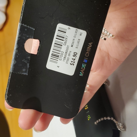 2Pack Rhinestone Earrings - Picture 6 of 6